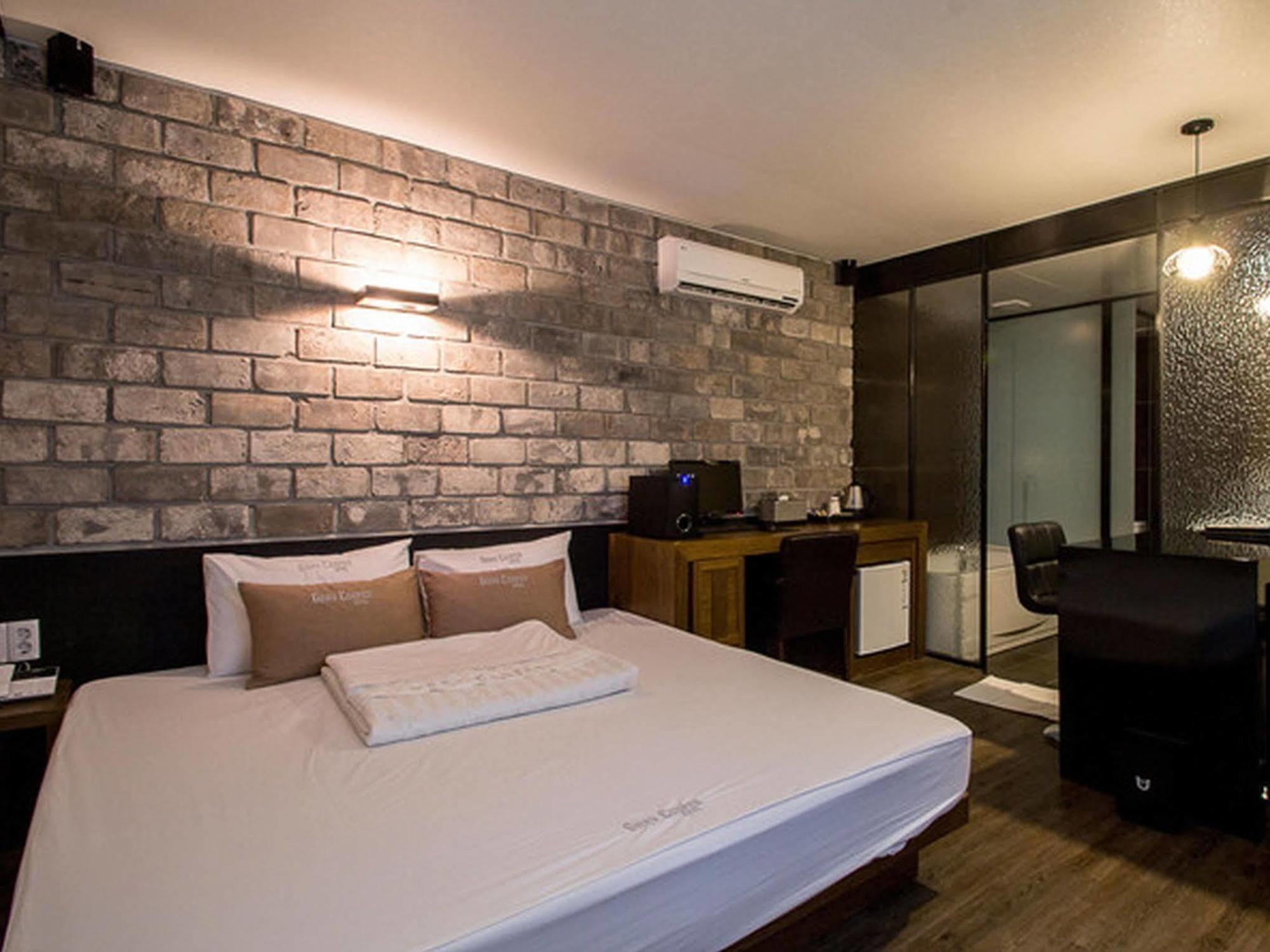 Haeundae Gary Cooper Hotel Пусан Экстерьер фото